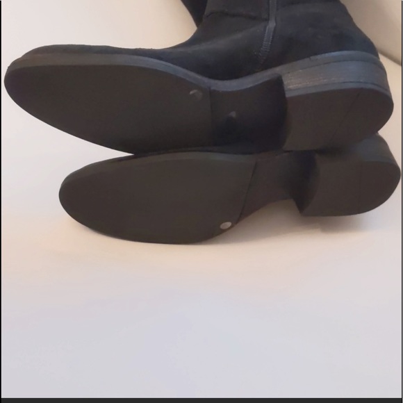 Cordani Stylish Black Suede Boots - Picture 2 of 6